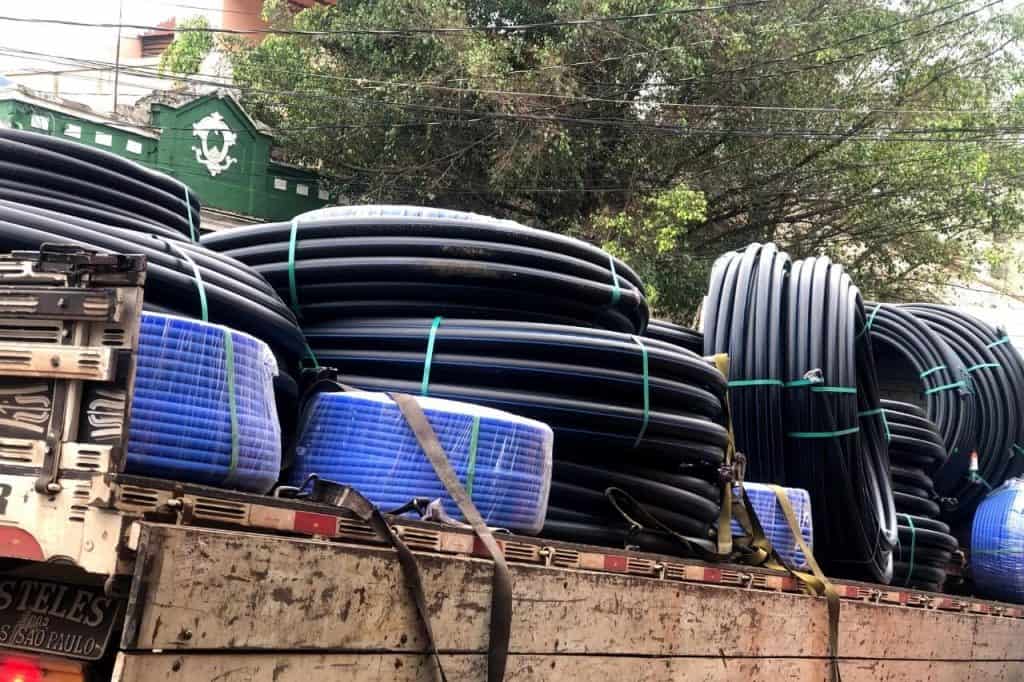 Quais as vantagens de se usar Tubos e Conexões PEAD?